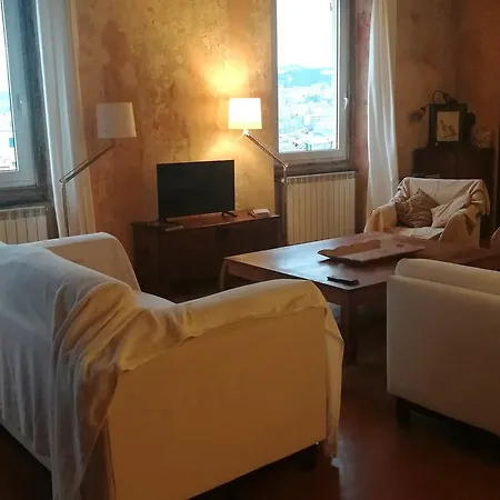 La Casa Dipinta Apartment *